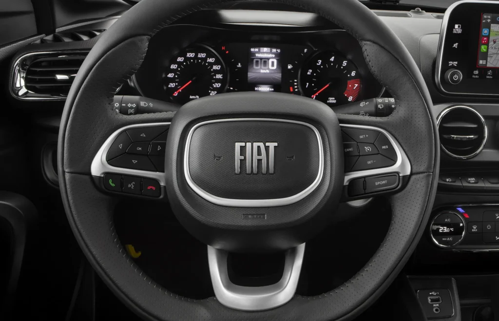 fiat-argo-tecnologia-volante-multifuncional@3x